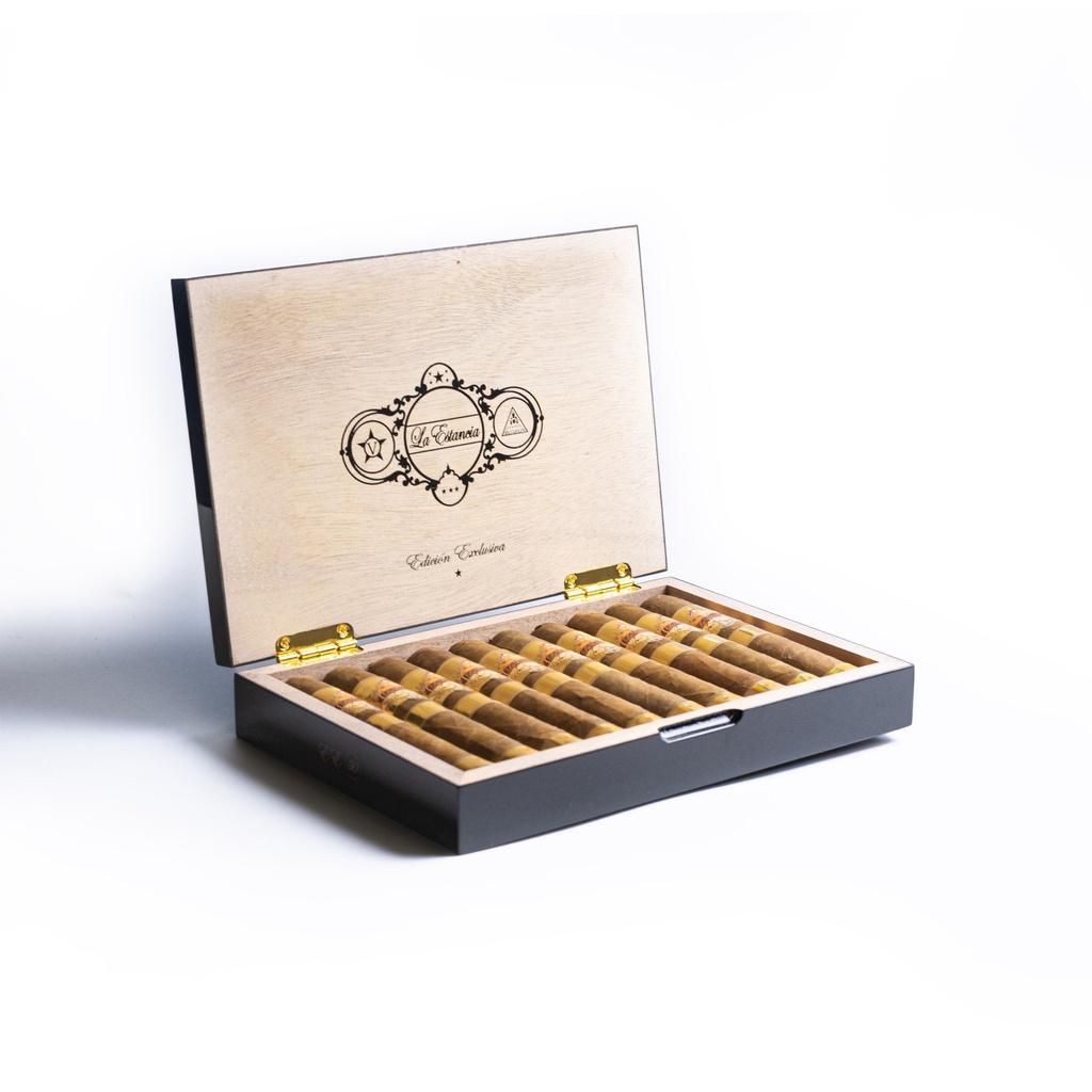 La Estancia Edicion Exclusiva 50 - Box Of 10 Cigars