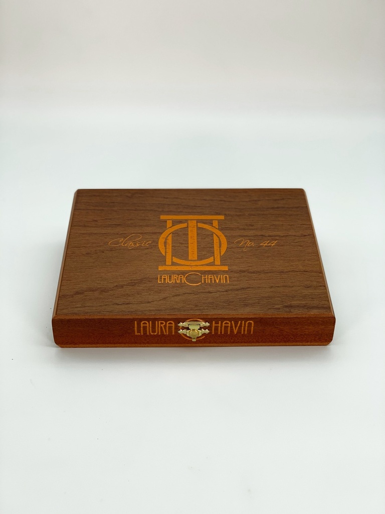 Laura Chavin Classic Line No. 44 Belicoso - Box Of 10 Cigars