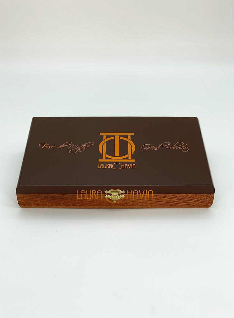 Laura Chavin Terre De Mythe Grand Robusto - Box Of 10 Cigars